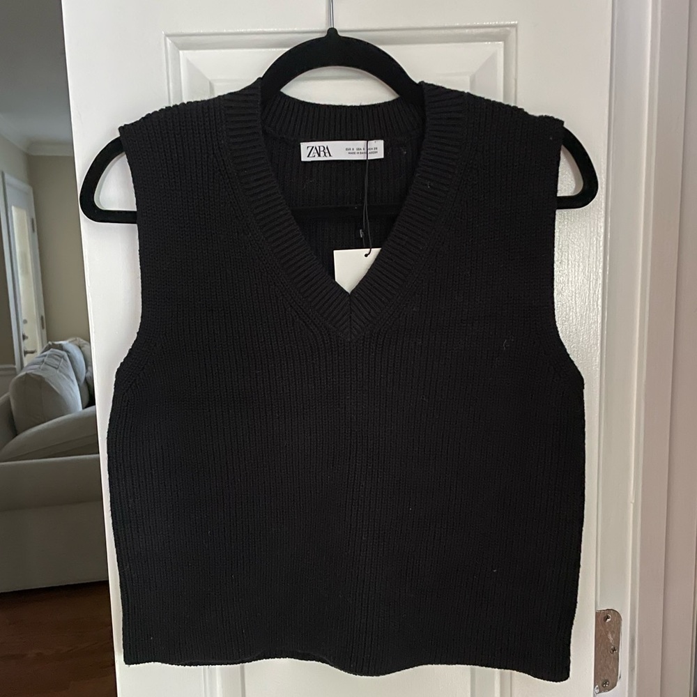 ZARA sweater vest Small